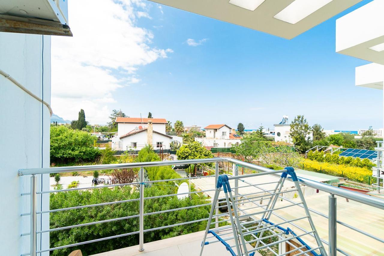 Luxury Two-Bedroom Apartment In Amazing Place Lukomorye C4 Karavas  Exteriér fotografie