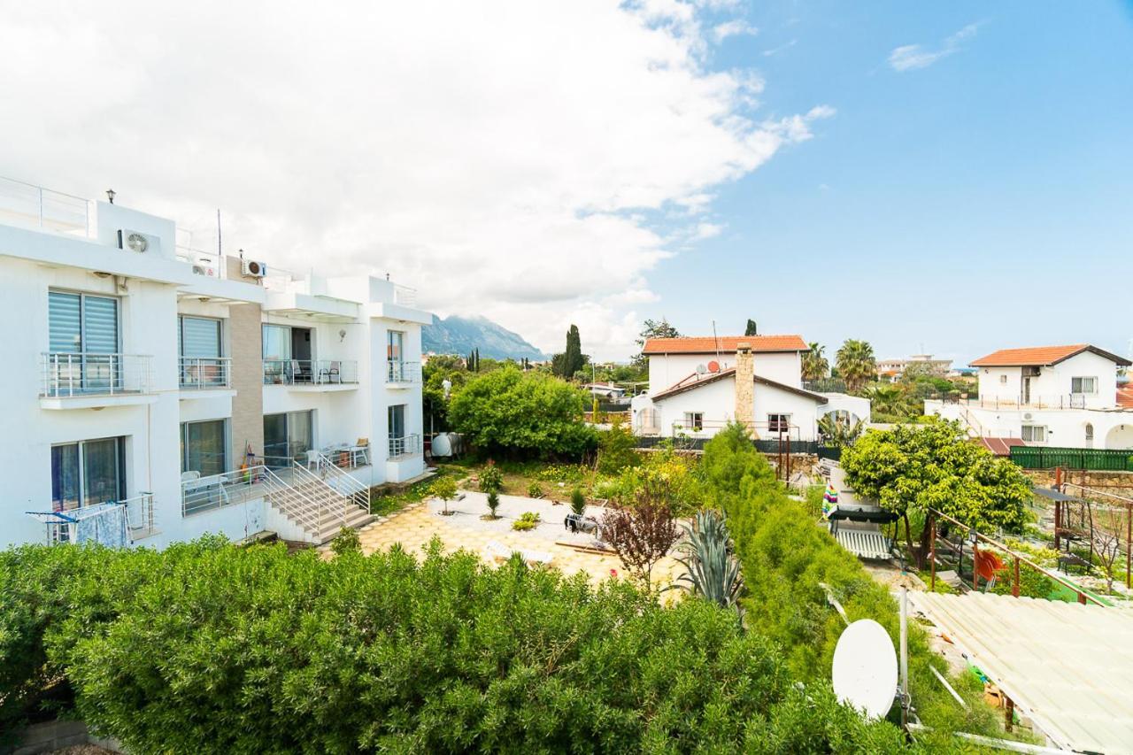 Luxury Two-Bedroom Apartment In Amazing Place Lukomorye C4 Karavas  Exteriér fotografie